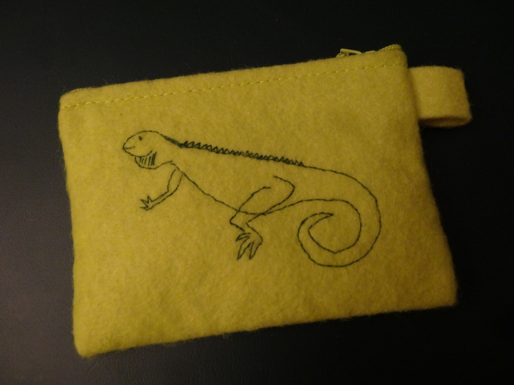 Une iguane brodé