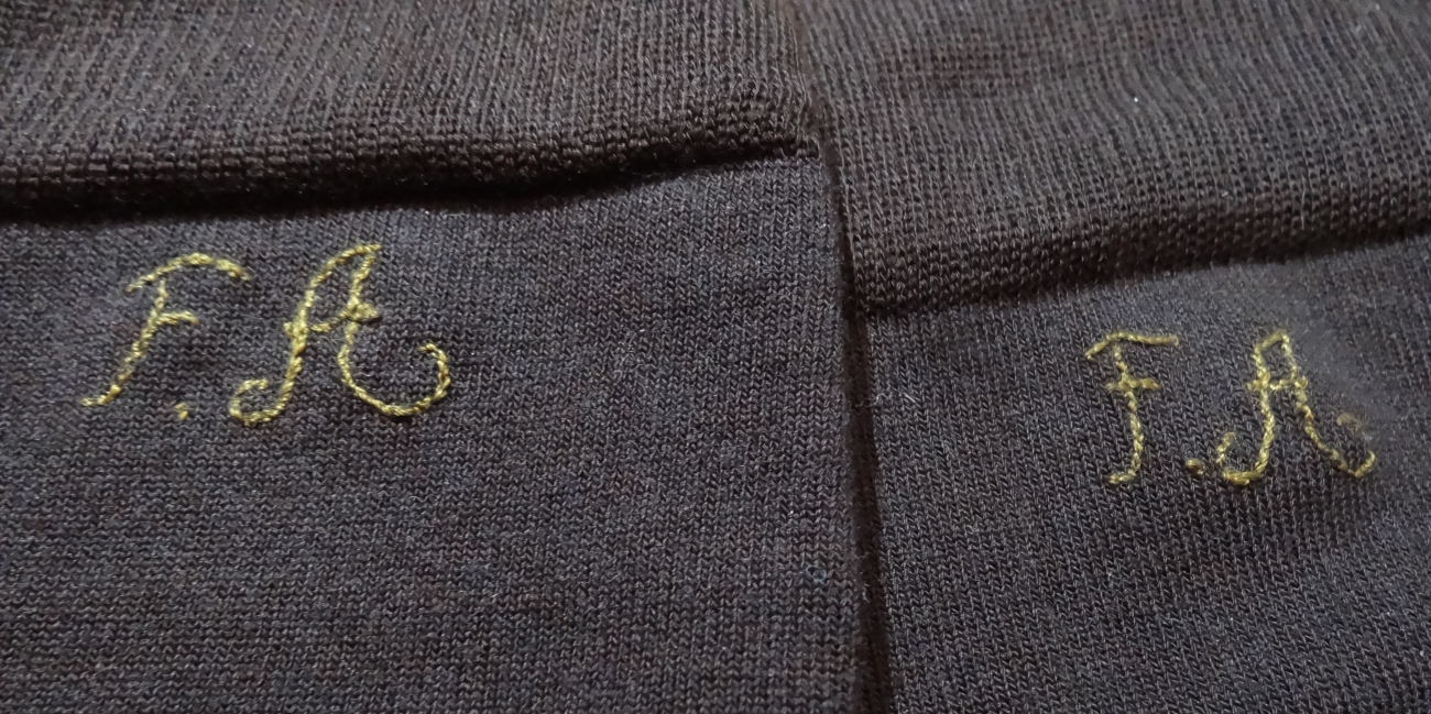 Chaussettes brodées